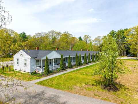 518 Ossipee Trail E, Gorham, ME 04038