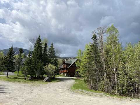 5000 North Woods Lane, Carrabassett Valley, ME 04947
