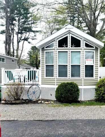 2073 Post Road, Wells, ME 04090