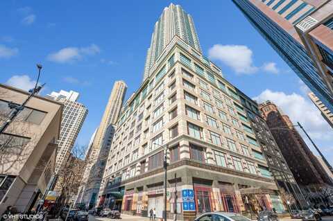 100 E Huron Street, Chicago, IL 60611