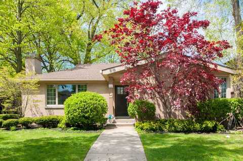 8734 Springfield Avenue, Skokie, IL 60076