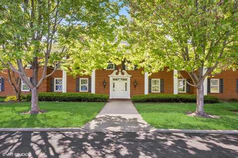 530 Devonshire Lane, Crystal Lake, IL 60014