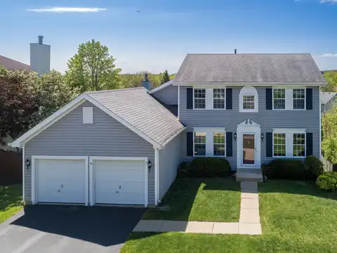 7 Buckskin Lane, Streamwood, IL 60107