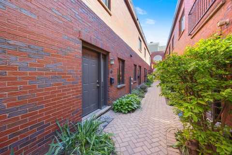 1720 N Orchard Street, Chicago, IL 60614