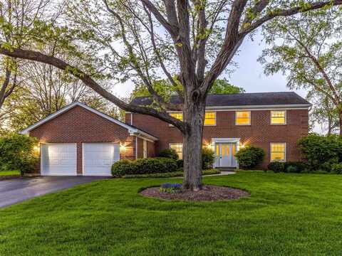 303 Whytegate Court, Lincolnshire, IL 60045