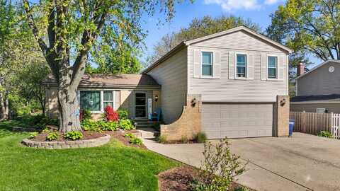 6s141 Park Meadow Drive, Naperville, IL 60540