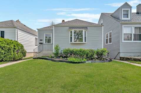 3811 N Pioneer Avenue, Chicago, IL 60634