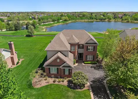 4 Tournament Drive S, Hawthorn Woods, IL 60047