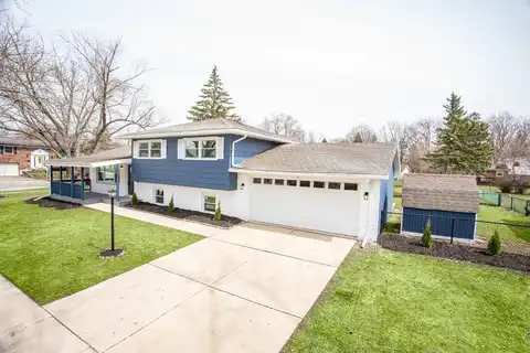 840 W Manor Court, Glenwood, IL 60425