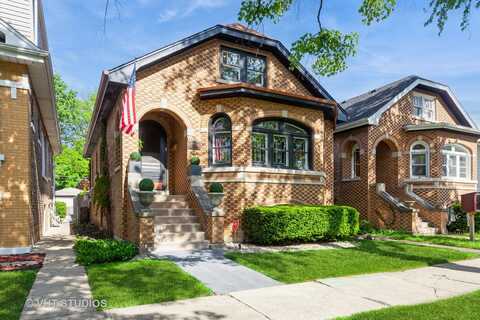 3621 Madison Avenue, Brookfield, IL 60513