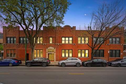 2435 N Sheffield Avenue, Chicago, IL 60614