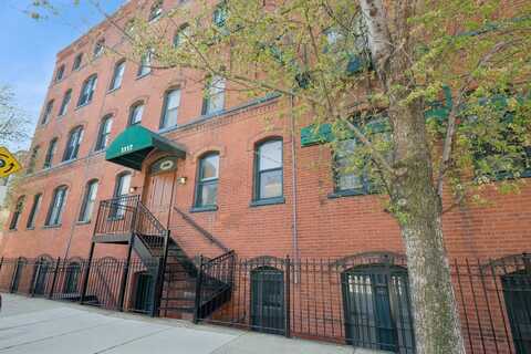 1117 W Fry Street, Chicago, IL 60642