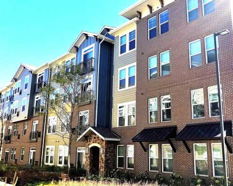 690 E Algonquin Road, Schaumburg, IL 60173