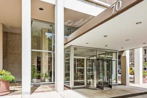 70 W Burton Place, Chicago, IL 60610