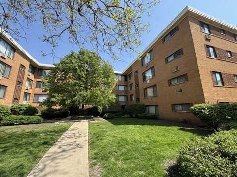 2704 W LUNT Avenue, Chicago, IL 60645