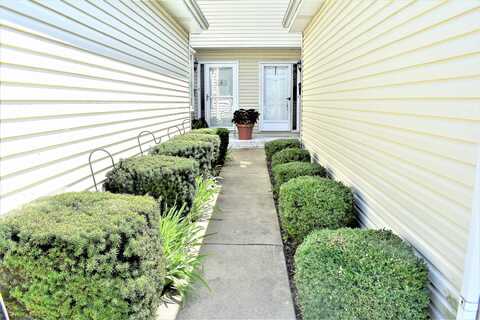 1640 HILTON HEAD Drive, Naperville, IL 60563