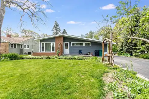 555 W Saint Charles Road, Lombard, IL 60148