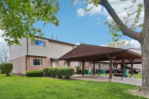 1771 Shoshonee Trail, Wheeling, IL 60090