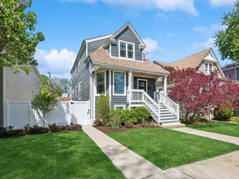 4328 N Ridgeway Avenue, Chicago, IL 60618