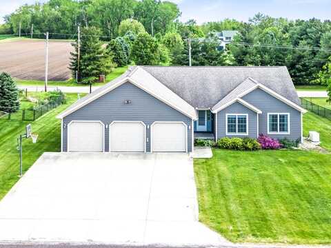 421 Sunset Drive, Colfax, IL 61728