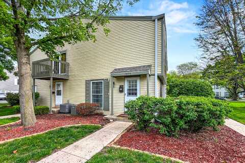 1671 Williamsburg Court, Wheaton, IL 60189