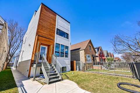 940 N Karlov Avenue, Chicago, IL 60651
