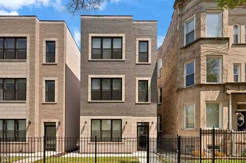 4435 S Prairie Avenue, Chicago, IL 60653