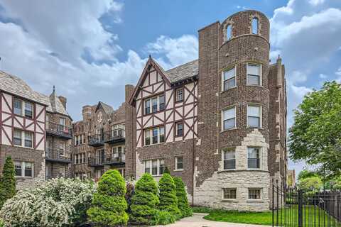 5711 N Kimball Avenue, Chicago, IL 60659