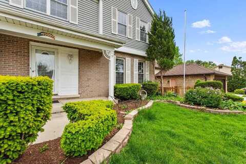 10s241 Wallace Drive, Downers Grove, IL 60516