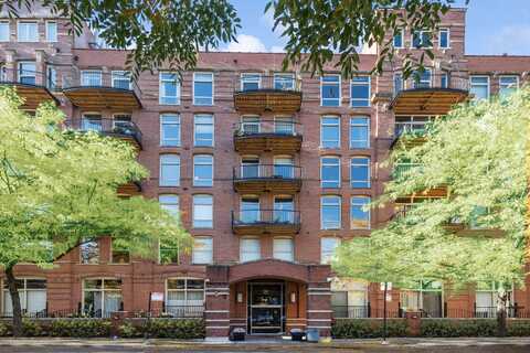 550 N Kingsbury Street, Chicago, IL 60654