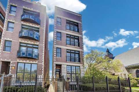 2639 W BELMONT Avenue, Chicago, IL 60618