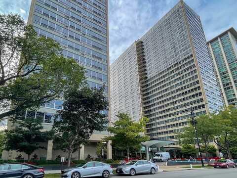3550 N Lake Shore Drive, Chicago, IL 60657