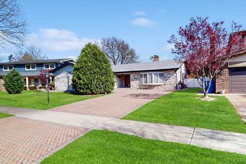908 W Palm Drive, Mount Prospect, IL 60056