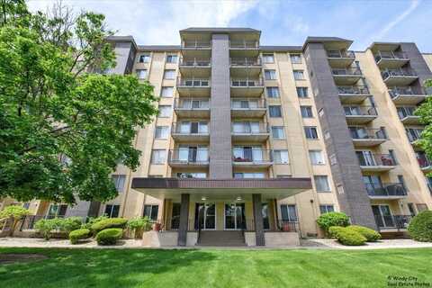 5400 Walnut Avenue, Downers Grove, IL 60515