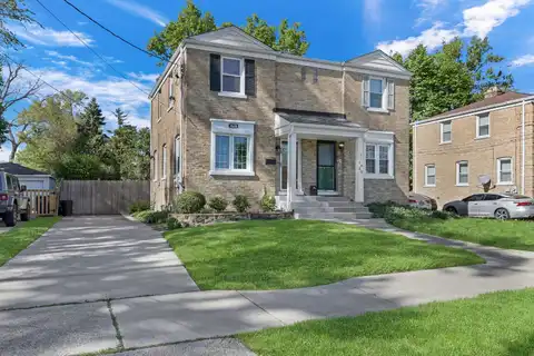 1628 Prospect Avenue, Des Plaines, IL 60018