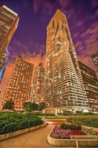 225 N Columbus Drive, Chicago, IL 60601
