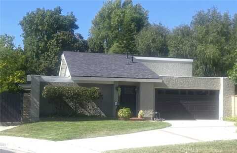 3889 Acorn Court, Simi Valley, CA 93063