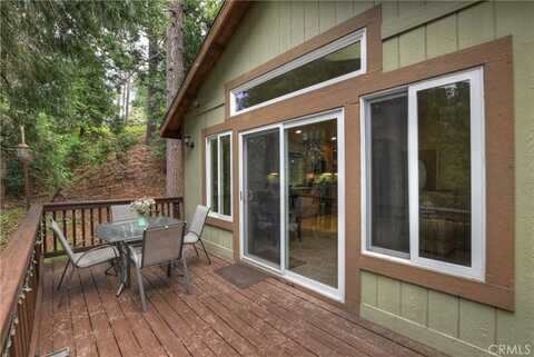 23776 Lakeview Drive, Crestline, CA 92325