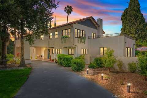 24 W Hilton Avenue, Redlands, CA 92373