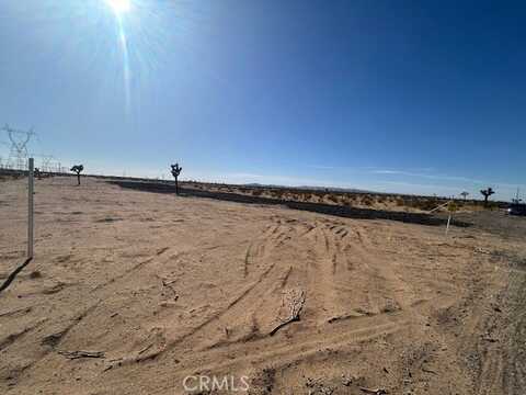 1 Delicious Street, Adelanto, CA 92301