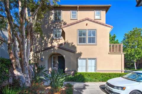 8 SILVERMAPLE, Irvine, CA 92618