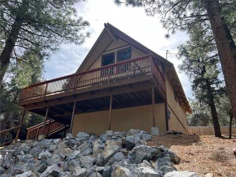 1136 Eagle Mountain Drive, Big Bear City, CA 92314