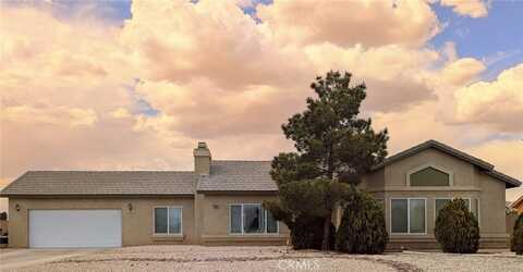 22132 Esaws Road, Apple Valley, CA 92307