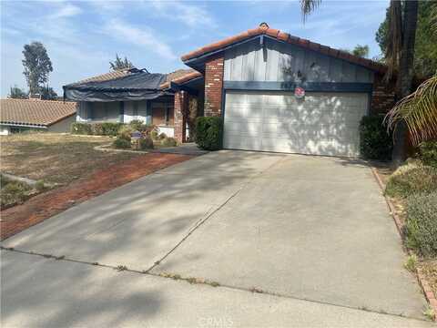 2874 Seine Avenue, Highland, CA 92346