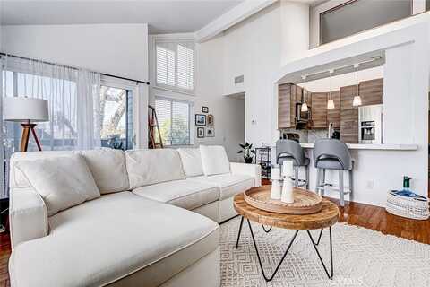 888 W Beach Avenue, Inglewood, CA 90302