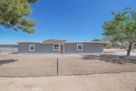 16762 Century Plant Road, Apple Valley, CA 92307