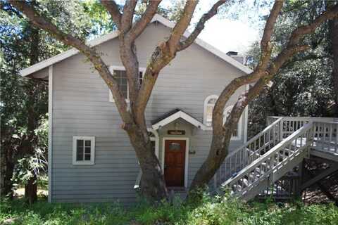 319 Dorn Drive, Crestline, CA 92325