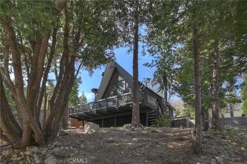 380 Cedarbrook Drive, Twin Peaks, CA 92391