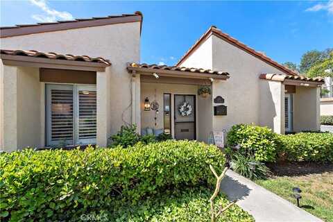 240 S Camino De Naranjas, Anaheim Hills, CA 92807