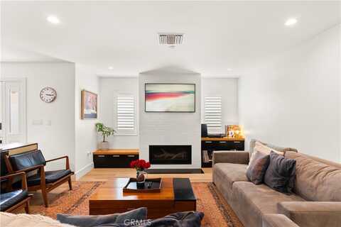 315 Lugonia Street, Newport Beach, CA 92663